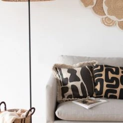 Maisons Du Monde Lampadaires Lampadaire Avec Abat-jour En Jute Beige H160 -Lampadaires || Lustres || Guirlandes et décorations lumineuses Soldes lampadaire avec abat jour en jute beige h160 1000 9 36 227996 2