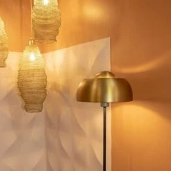 Pirouette Paris Lampadaires Lampadaire En Marbre Et Métal Noir Et Doré H160 -Lampadaires || Lustres || Guirlandes et décorations lumineuses Soldes lampadaire en marbre et metal noir et dore h160 2