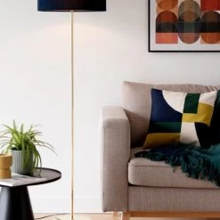 Maisons Du Monde Lampadaires Lampadaire En Métal Doré Et Abat-jour En Coton Bleu Nuit Recyclé H155 -Lampadaires || Lustres || Guirlandes et décorations lumineuses Soldes lampadaire en metal dore et abat jour en coton bleu nuit recycle h155 1000 5 12 229284 4