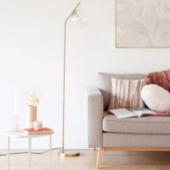 Maisons Du Monde Lampadaires Lampadaire En Métal Doré H163 -Lampadaires || Lustres || Guirlandes et décorations lumineuses Soldes lampadaire en metal dore h163 1000 15 35 228733 3