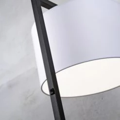It's About Romi Lampadaires Lampadaire Noir Et Abat-jour Blanc H160cm -Lampadaires || Lustres || Guirlandes et décorations lumineuses Soldes lampadaire noir et abat jour blanc h160cm 4