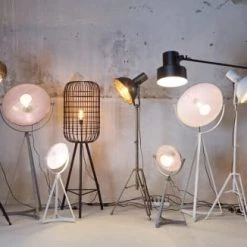 Bepurehome Lampadaires Lampadaire Trépied Métal Noir Lampe Sur Pied -Lampadaires || Lustres || Guirlandes et décorations lumineuses Soldes lampadaire trepied metal noir lampe sur pied 2