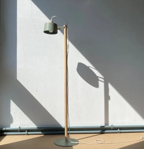 DIZY Design Lampadaires Luminaire à Poser Chêne Et Métal Vert 4 DIZY Design Lampadaires Luminaire à Poser Chêne Et Métal Vert – Image 2